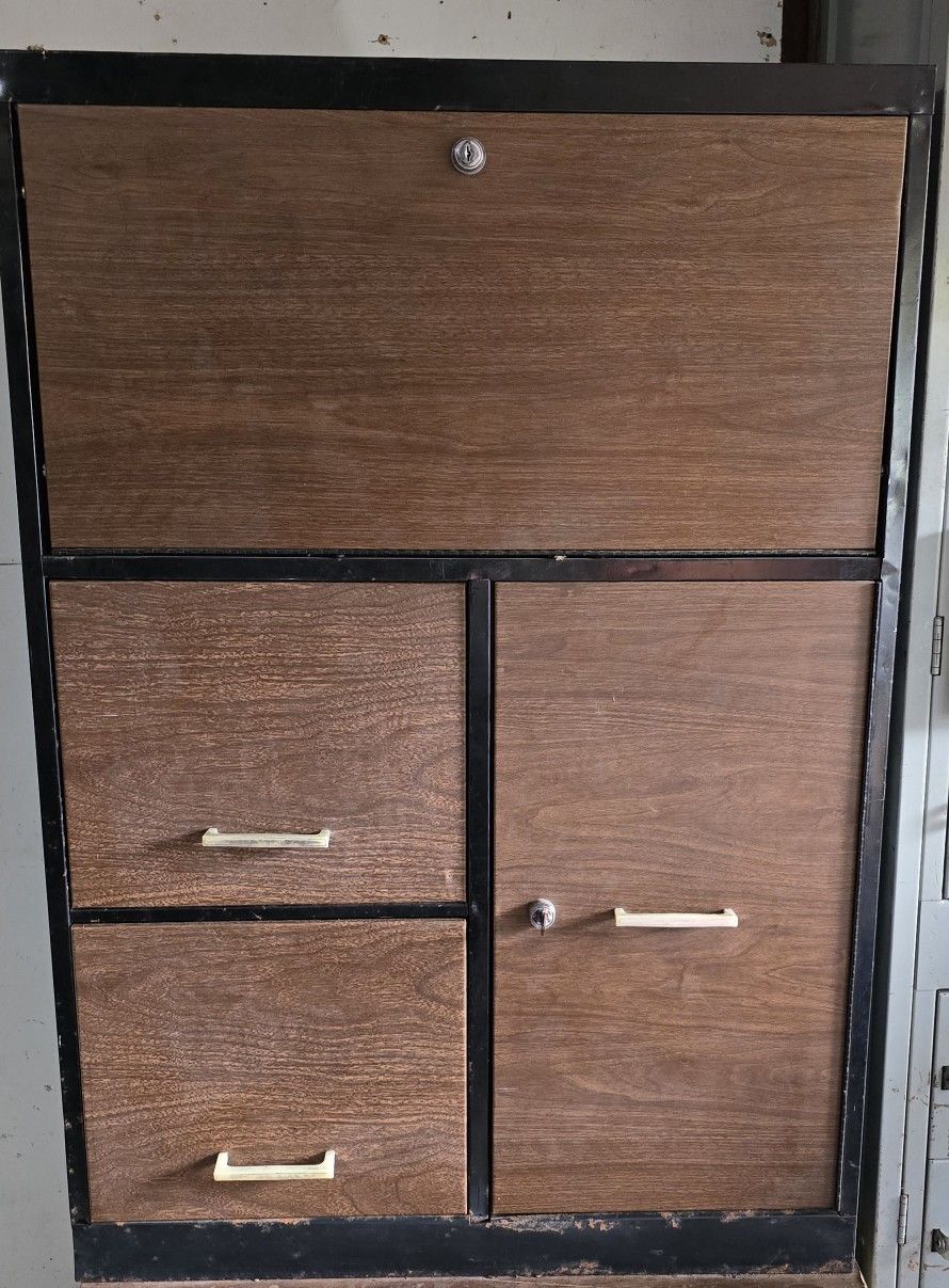 FILE CABINET