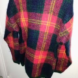 Ladies M. Mohair Sweater Excellent Condition Pickup Only Cash 