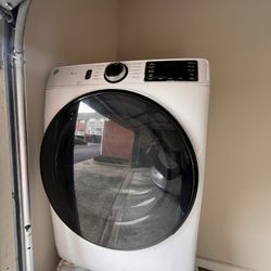 For sale: Whirlpool Smart Washer & Dryer Set – Like New