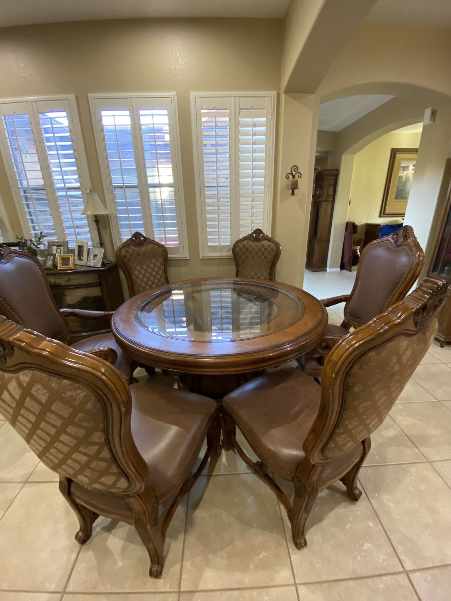 Dining Table & Chairs