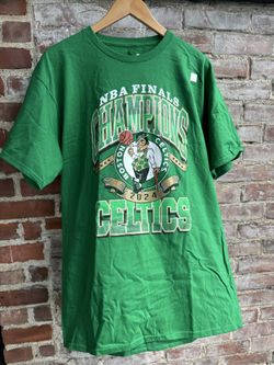 NWT Green Celtics Championship NBA Official T-Shirt L
