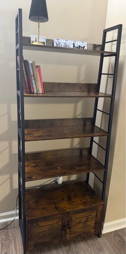 Bookshelf Stylish rustic look– $40 OBO