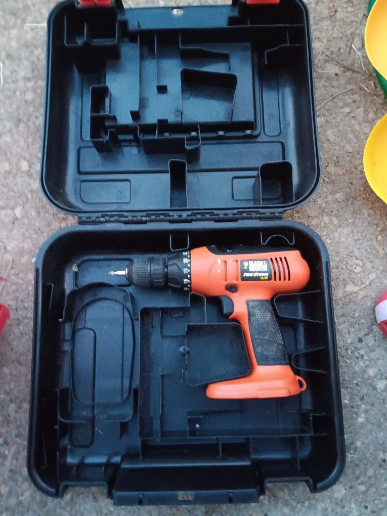 Tools/yard Equipment
