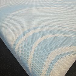 Tempur-Pedic Luxebreeze 50% Off!!!!!