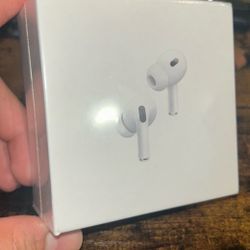 AirPods 2 Gen 1st