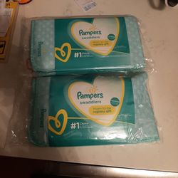 2 Pampers Registry Gift Includes Pack Of Baby Wipes, Changing Pad, NB Diaper. Bulk Wholesale Deals