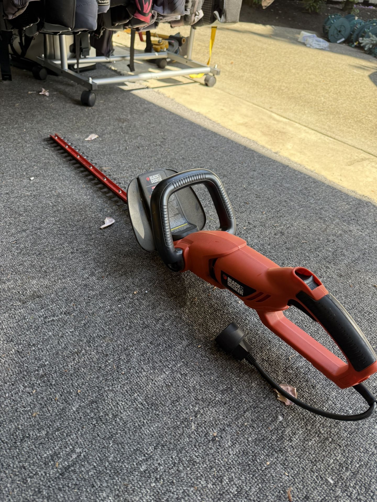 Black And Decker Bush Trimmer