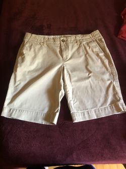 2 Sets of Bermuda Shorts