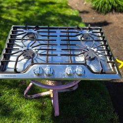 Gas cooktop ((30x22.5)