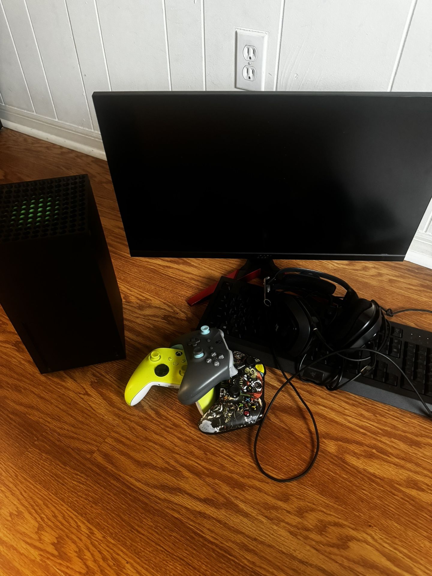 Xbox Series X 1TB + Monitor