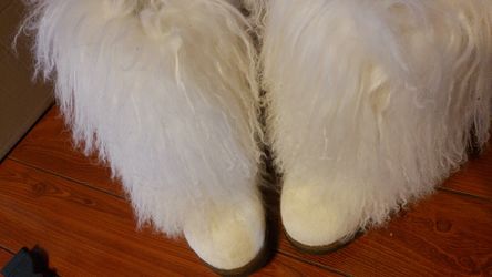 Fur boots ladys!!!