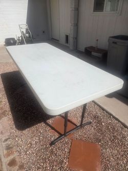 Lifetime foldable table