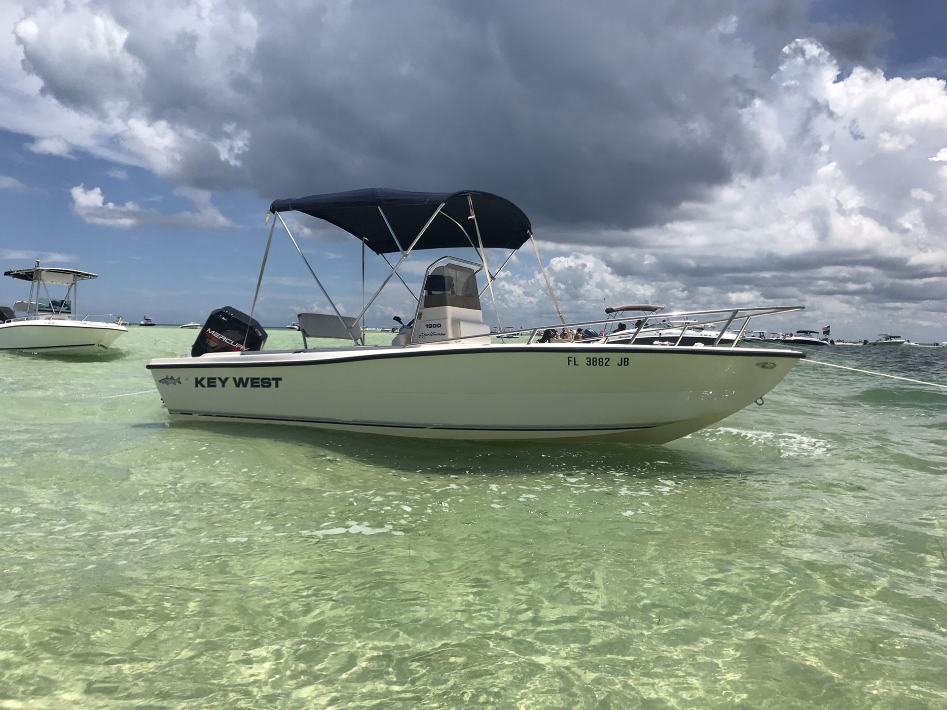 19 ft key west center console boat outboard for Sale in Land O Lakes