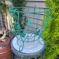 Vintage 11" Green Metal Plant Holder