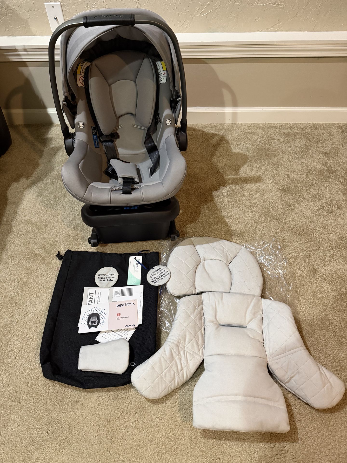 Nuna Pipa Lite LX car seat