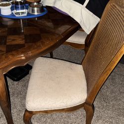 Antique Dining Table w/ 2 leaf Extensions & 6 Chairs