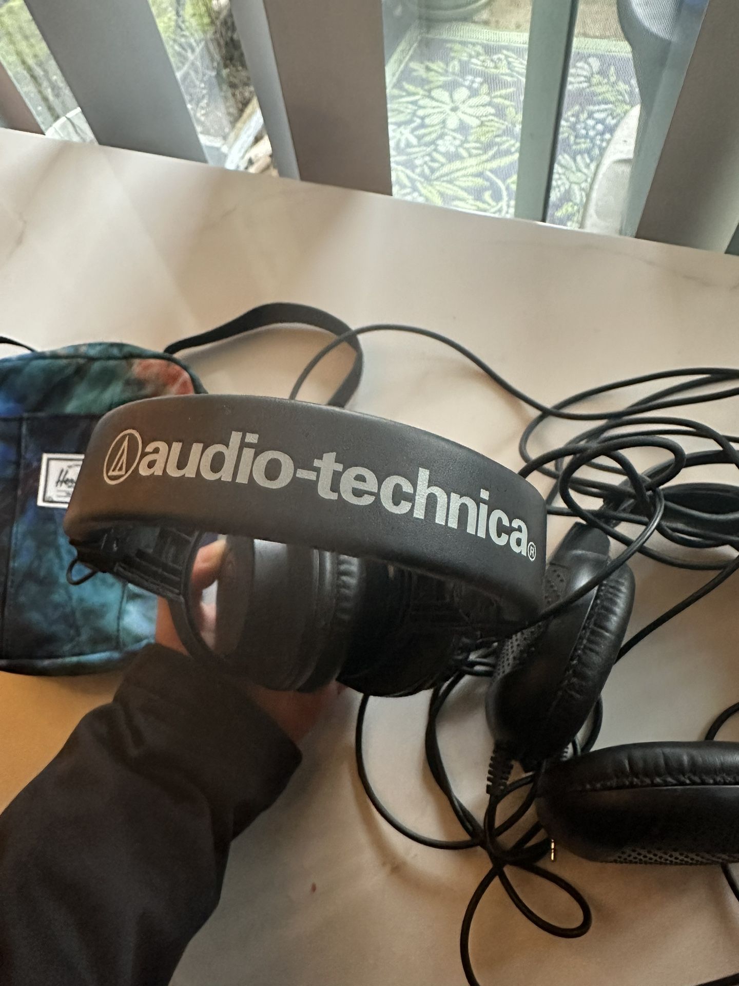 Studio headphones Audio technica