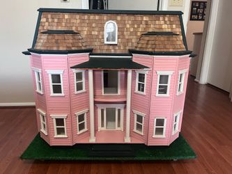 Wooden Dollhouse