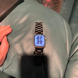 Apple  Series 7 Nike Variant Starlight  Smart Watch