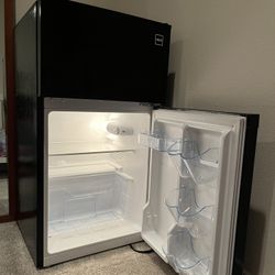 Mini Fridge - 2-Door - Compact Refrigerator/Freezer - Reversible Doors - Adjustable Thermostat - 3.2 Cu. Ft. - Black