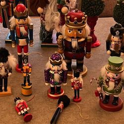 22 Nutcracker Toy Soldiers Figurines And Ornaments