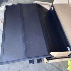 BakFlip MX4 TS Hard Fold Tonneau w/ T-Slot Rails Fits 22 to 25 Toyota Tundra 5'7"