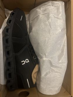 ON Cloud 6 Triple Black - Men's 10.5 - Brand New in Box