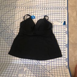 Catalina Womens Swim Top Size 16w