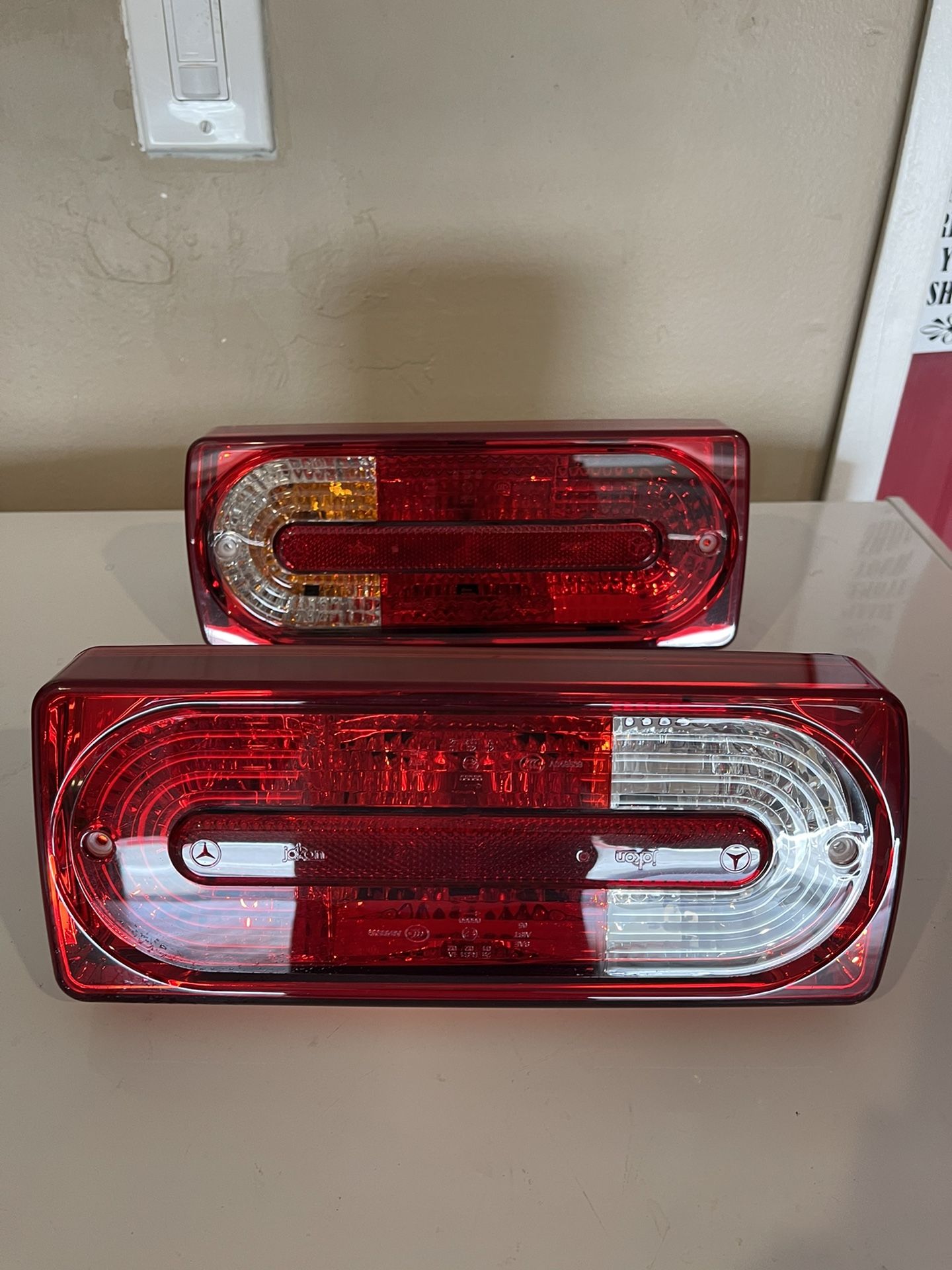 Mercedes Benz G Class G W463 63 550 65 OEM Right Or Left Tail Light 2006 - 2018