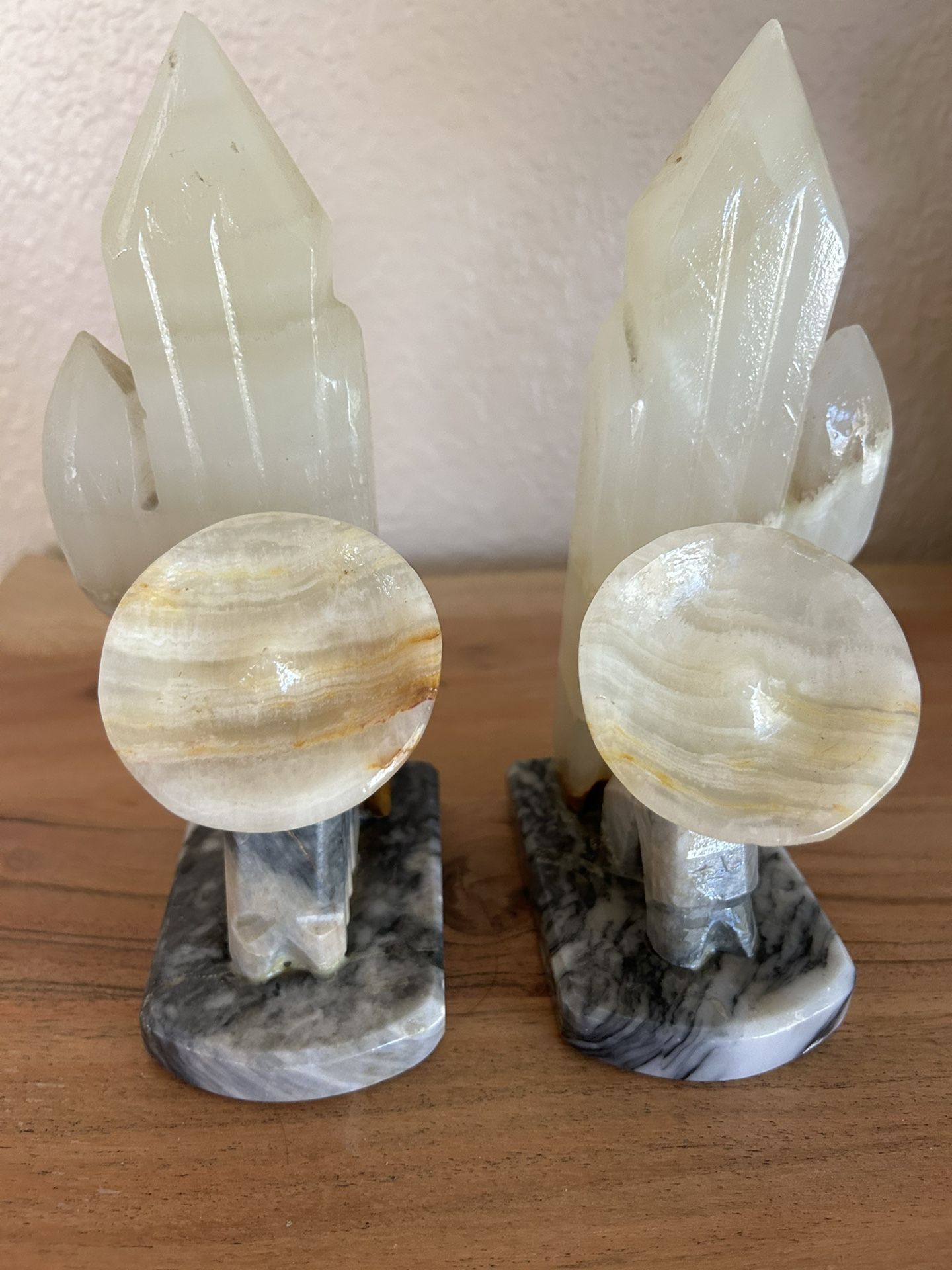  Vintage Hand Carved 0nyx Mexican Siesta Bookends.