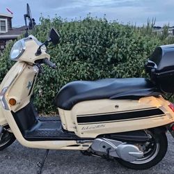 Kymco Like 200i