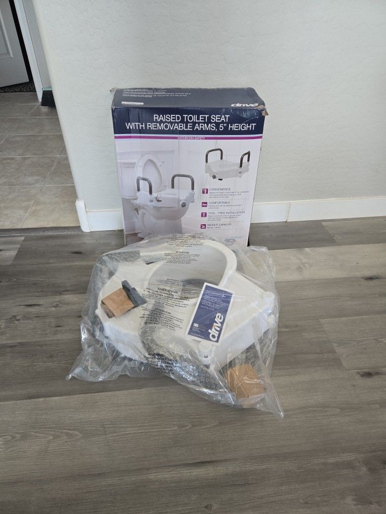 Raised Toilet Seat With Removable Arms 5 Inch Height