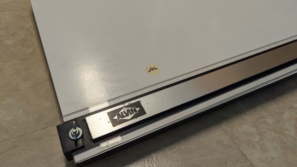 ALVIN PORTABLE DRAFTING TABLE