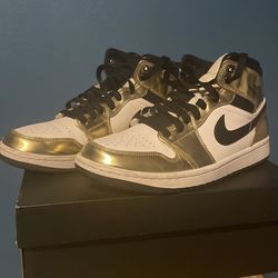 Air Jordan 1s Mid Metallic Gold SE
