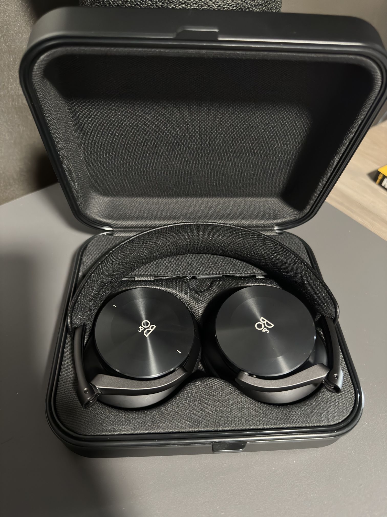 Bang & Olufsen Beoplay H95 Black