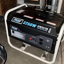 Pulsar 3250 watt portable gasoline generator