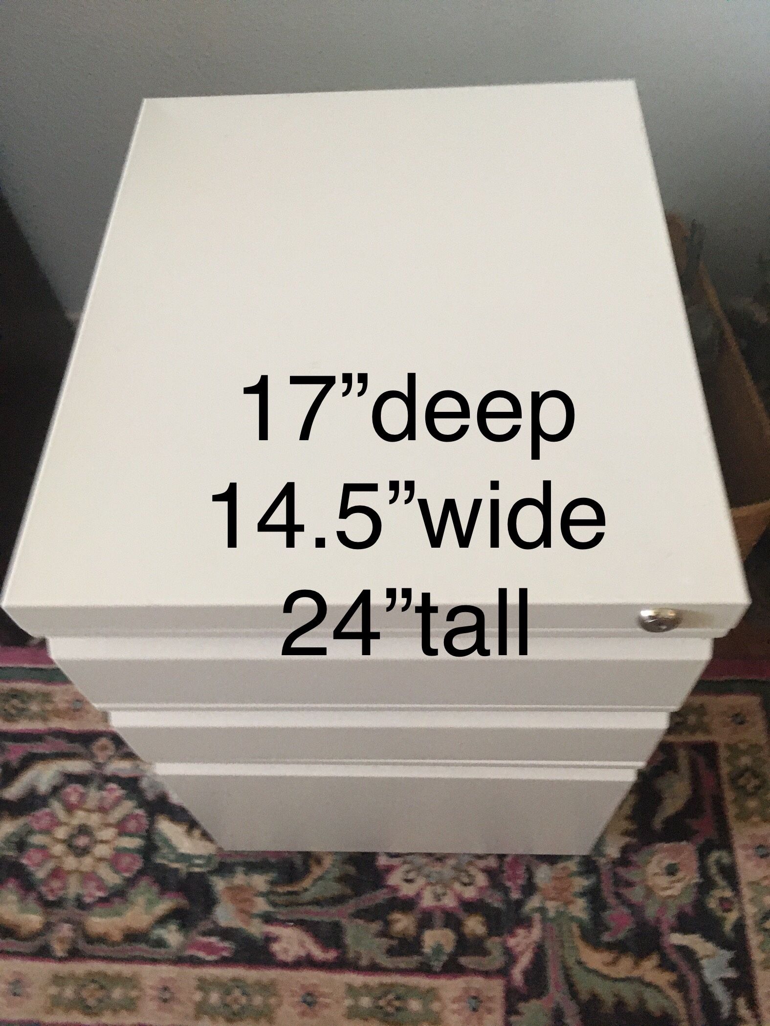 File Cabinet - Small White 3 Drawers Under Desk Or Table, Has Wheels, No Key