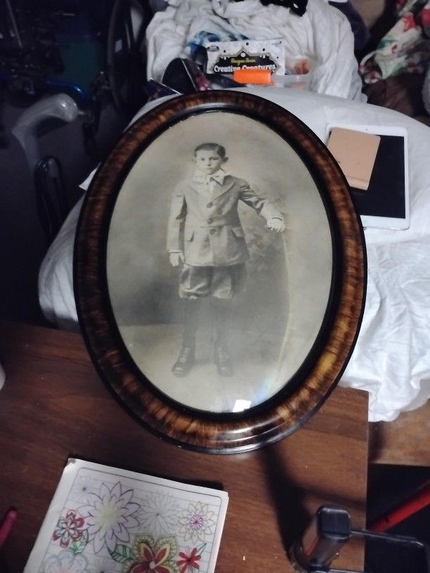 Rare Bubble Or Convex Glass Antique Picture