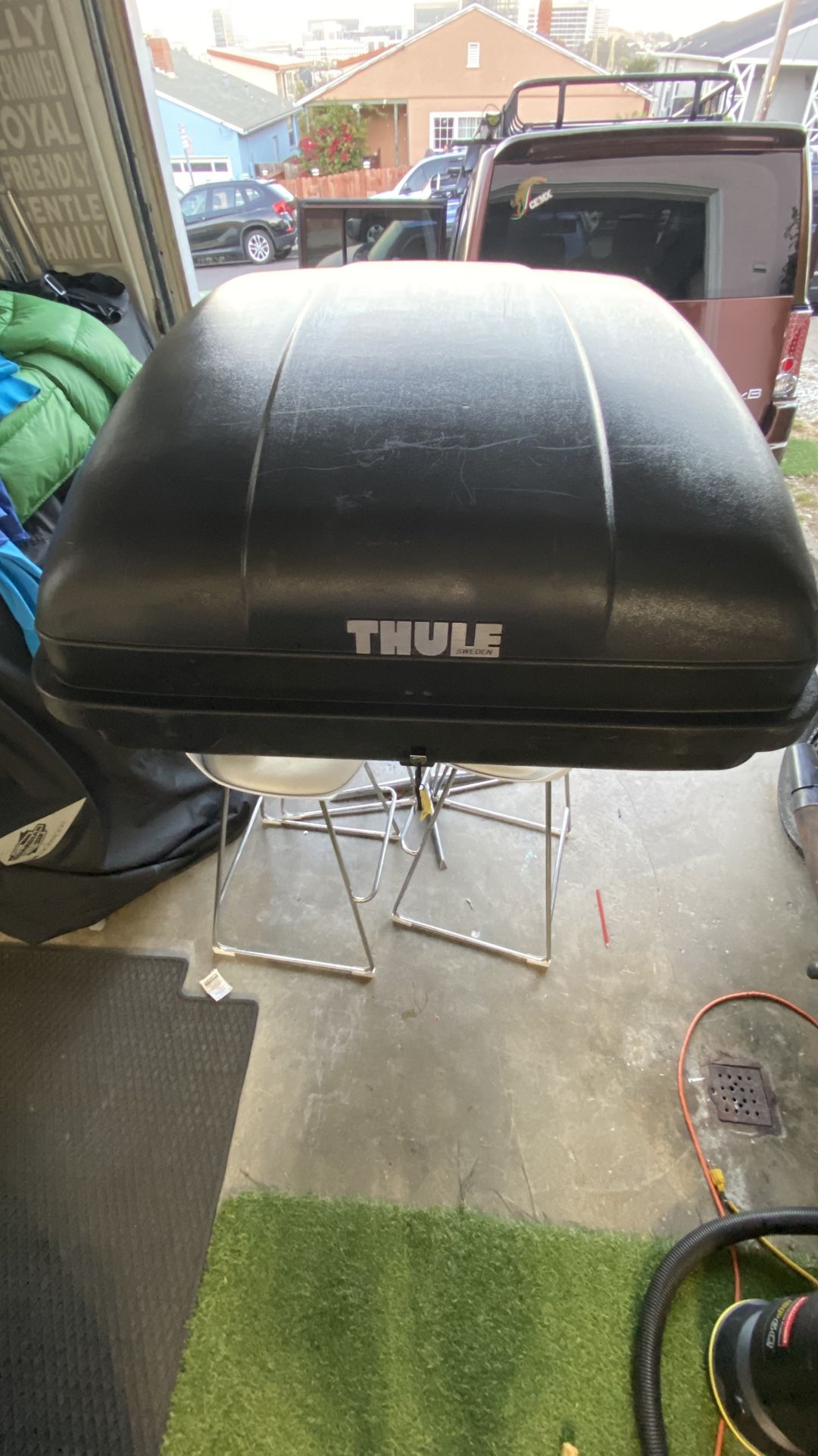 Thule Weekender Roof Box