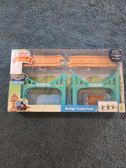 BRAND NEW THOMAS & FRIENDS WOOD BRIDGE TRACK PACK SEE DESCRIPTION