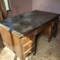Free Antique Desk