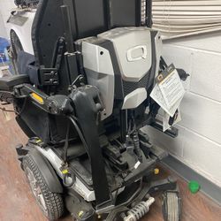 Wheel Chair   Powered 2.0. New.  
