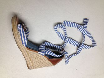 Tommy Hilfiger Nautical Tie Up Wedge Sandals 💙 size 10