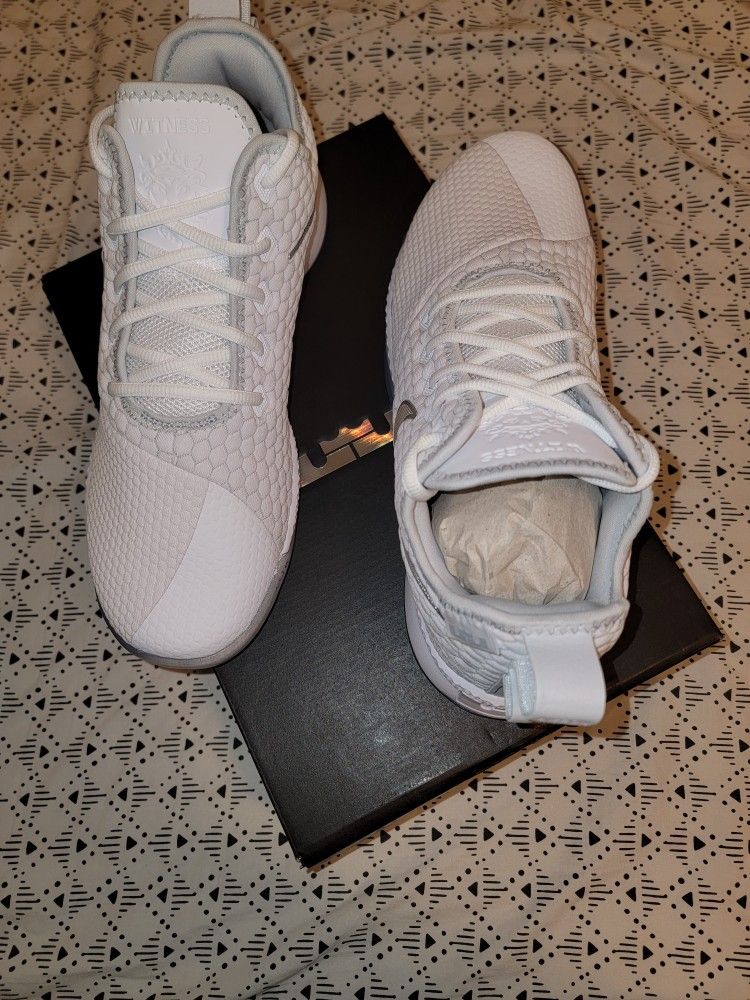 Nike LeBron Witness 3White Chrome