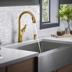 Kohler Transitional Kitchen Faucet-gold