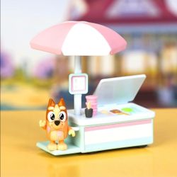 Bluey Vehicle & Figures Ice Cream Cart Toy Playset