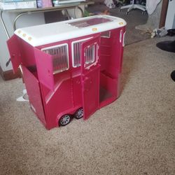 Horse Trailer 