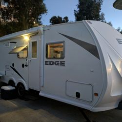 2011 Heartland Edge M21 Travel Trailer 