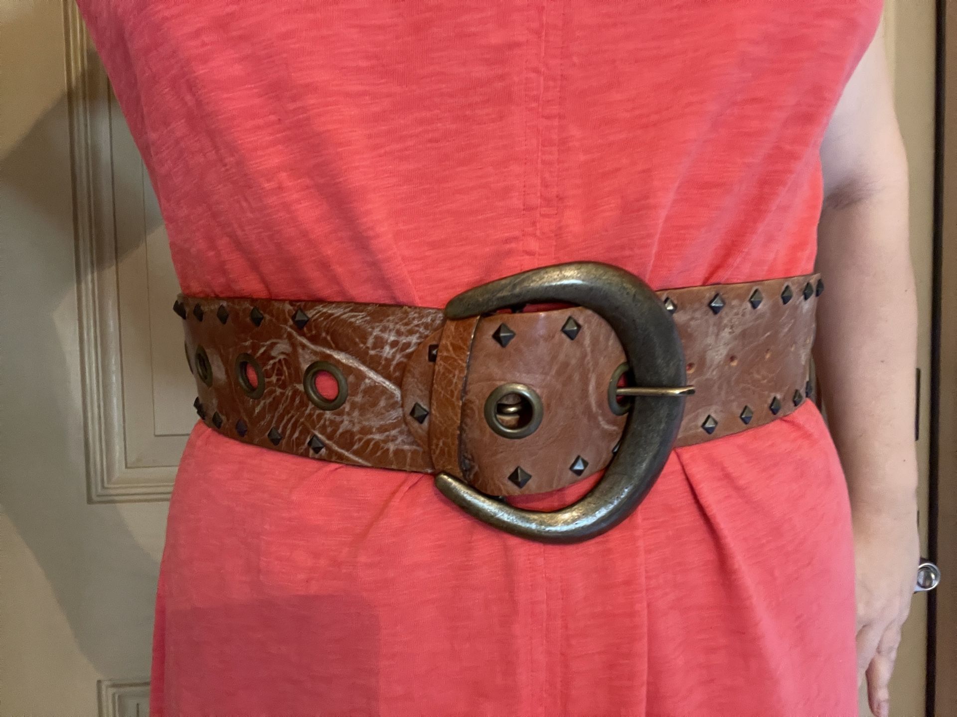 Saks Fifth Avenue Wide Brown Leather Studded Grommet Belt M Brass Buckle Boho
