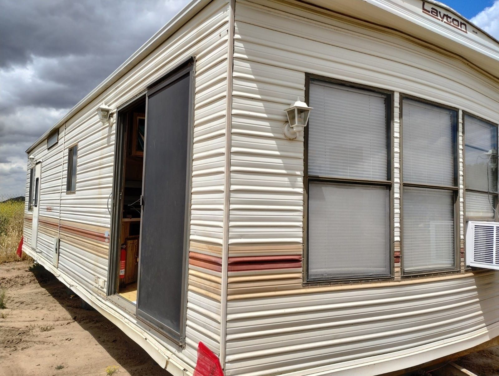 1988 12 By 33ft Mobile Home One Bedroom/bathroom